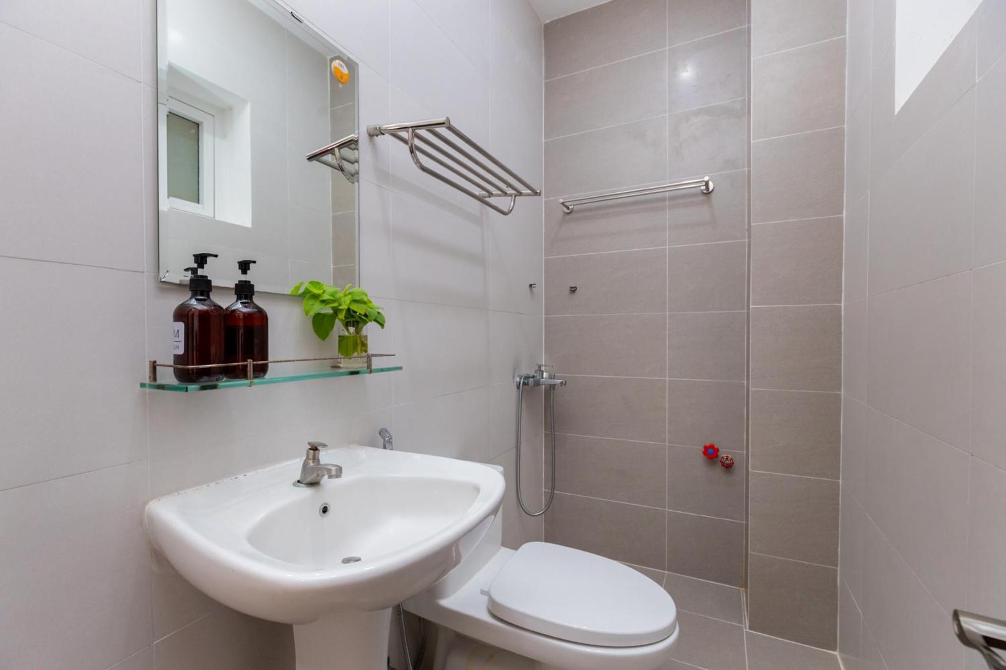 Hoang My Villa - 8 Phong Ngu Bai Sau - Free Bida Karoke 头顿 外观 照片