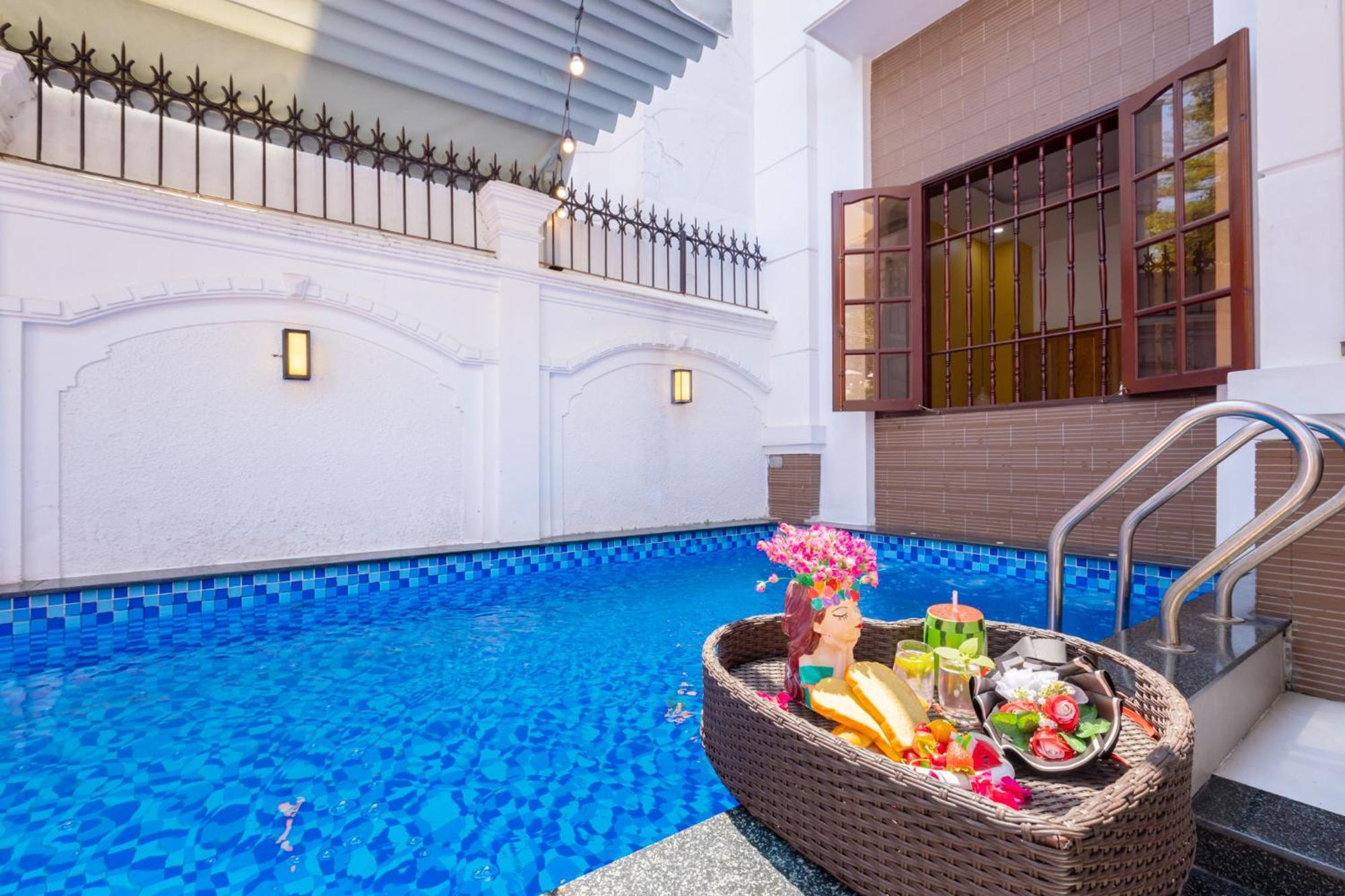 Hoang My Villa - 8 Phong Ngu Bai Sau - Free Bida Karoke 头顿 外观 照片