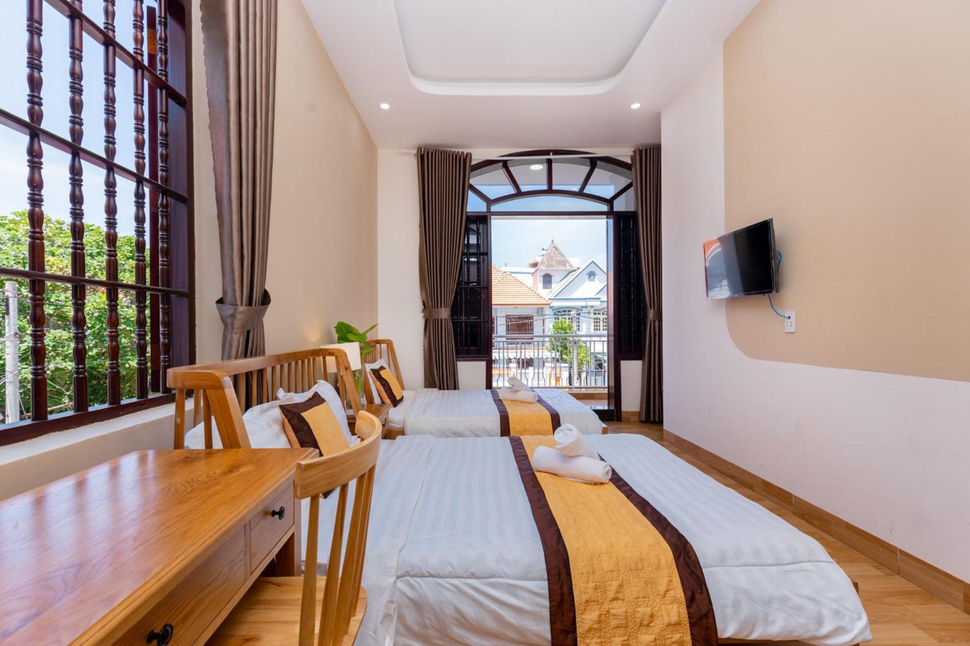 Hoang My Villa - 8 Phong Ngu Bai Sau - Free Bida Karoke 头顿 外观 照片